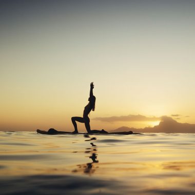 Yoga sur un paddle © Tahiti Tourisme